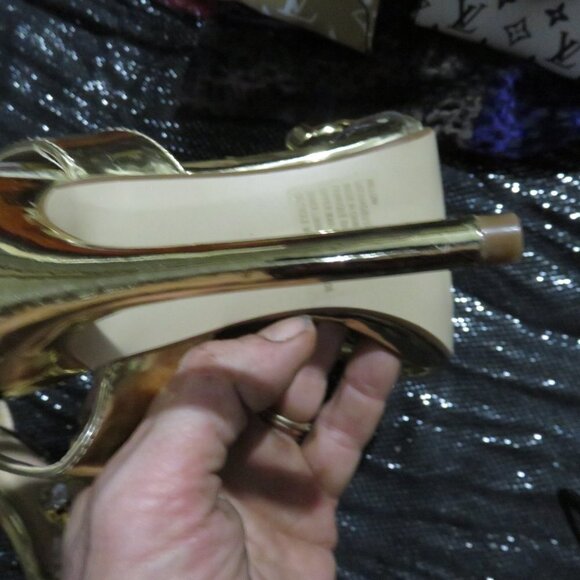 Shoe Dazzle Willow Gold Faux Leather Rhinestone Embellished Stiletto Sandals 7 - Picture 10 of 15
